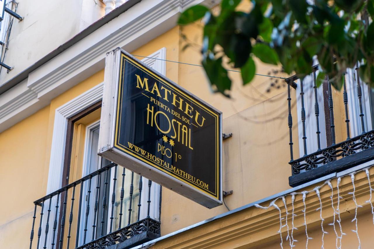 Hostal Matheu Madrid Exterior foto